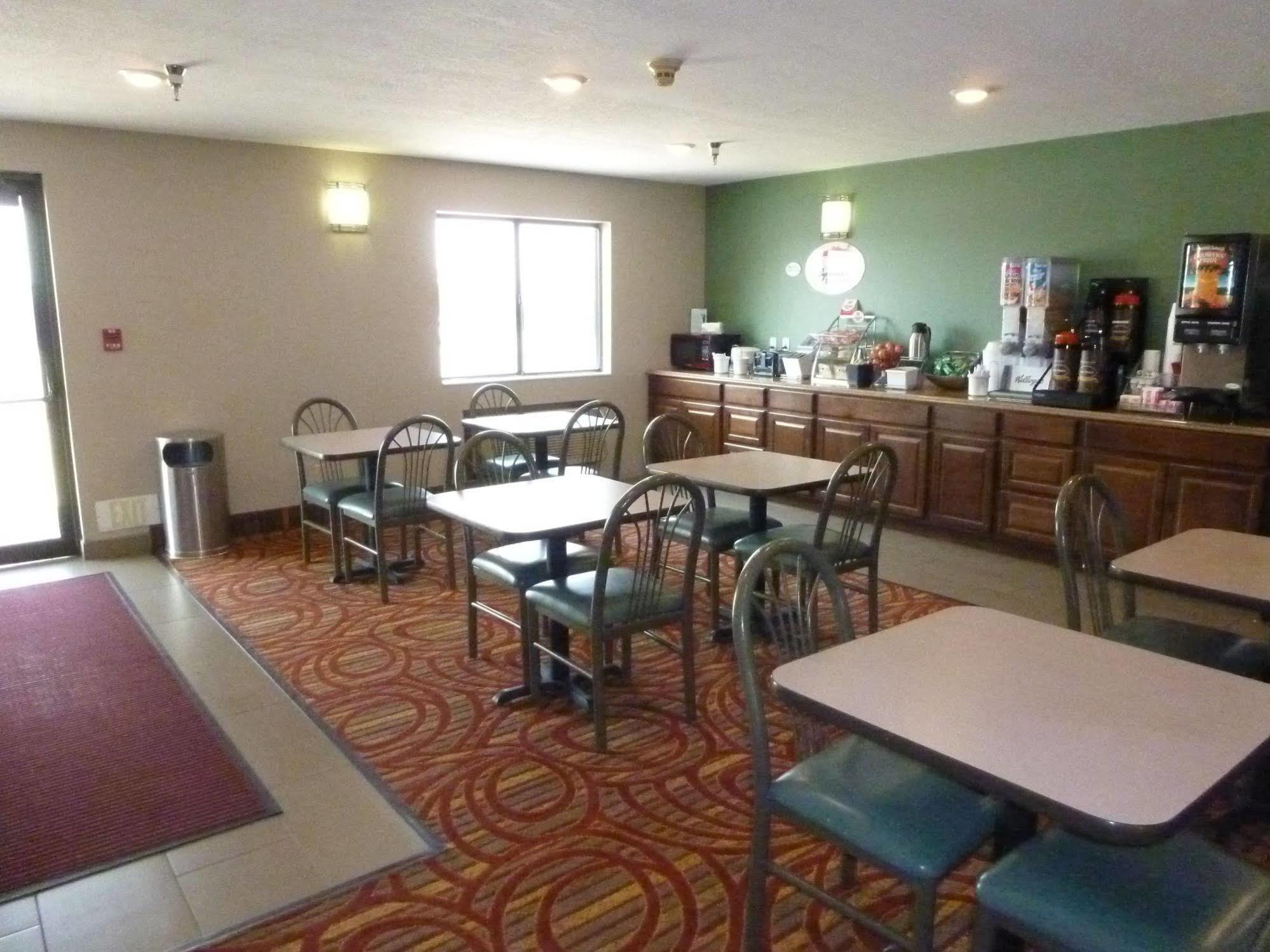 Super 8 By Wyndham Rock Springs Hotel Exterior foto