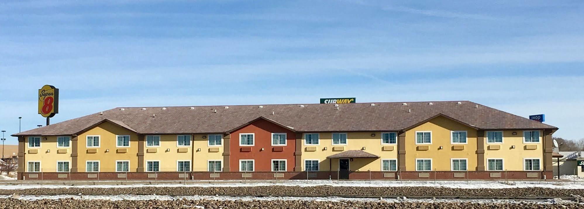 Super 8 By Wyndham Rock Springs Hotel Exterior foto